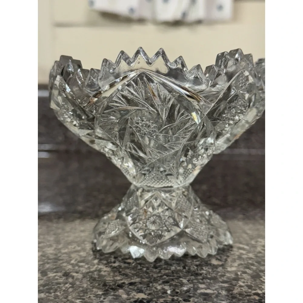 Vintage Imperial Glass NUCUT Whirling Star‎ Footed Jelly Pedestal Bowl